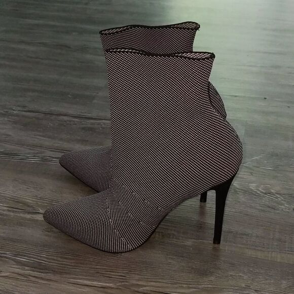 JustFab Illiana heeled sock boots Sz 11 NWOT - Picture 3 of 6